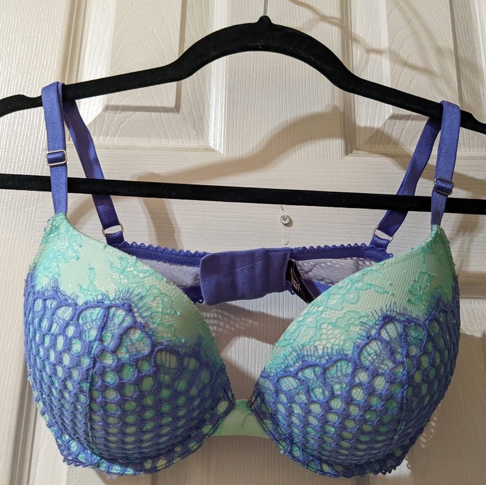 NWOT Victoria's Secret Push Up Bra